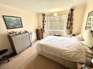 Bedroom- click for photo gallery